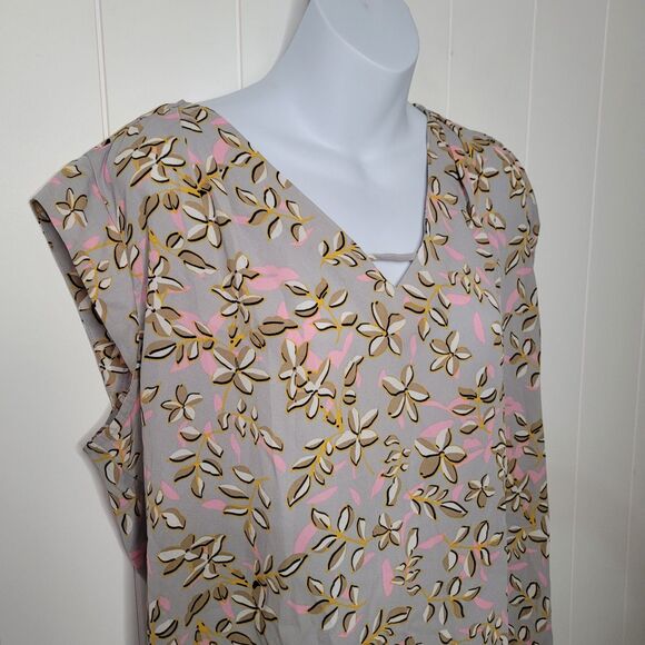 Banana Republic Top Womens Large Floral Short Sleeves Spring Summer Lightweight - Picture 2 of 8
